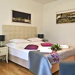 Magnolia Luxury Lägenhet Split